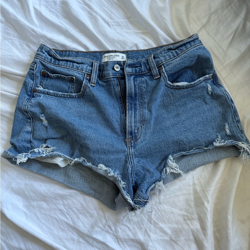 Abercrombie & Fitch Curve Love High Rise Mom Short